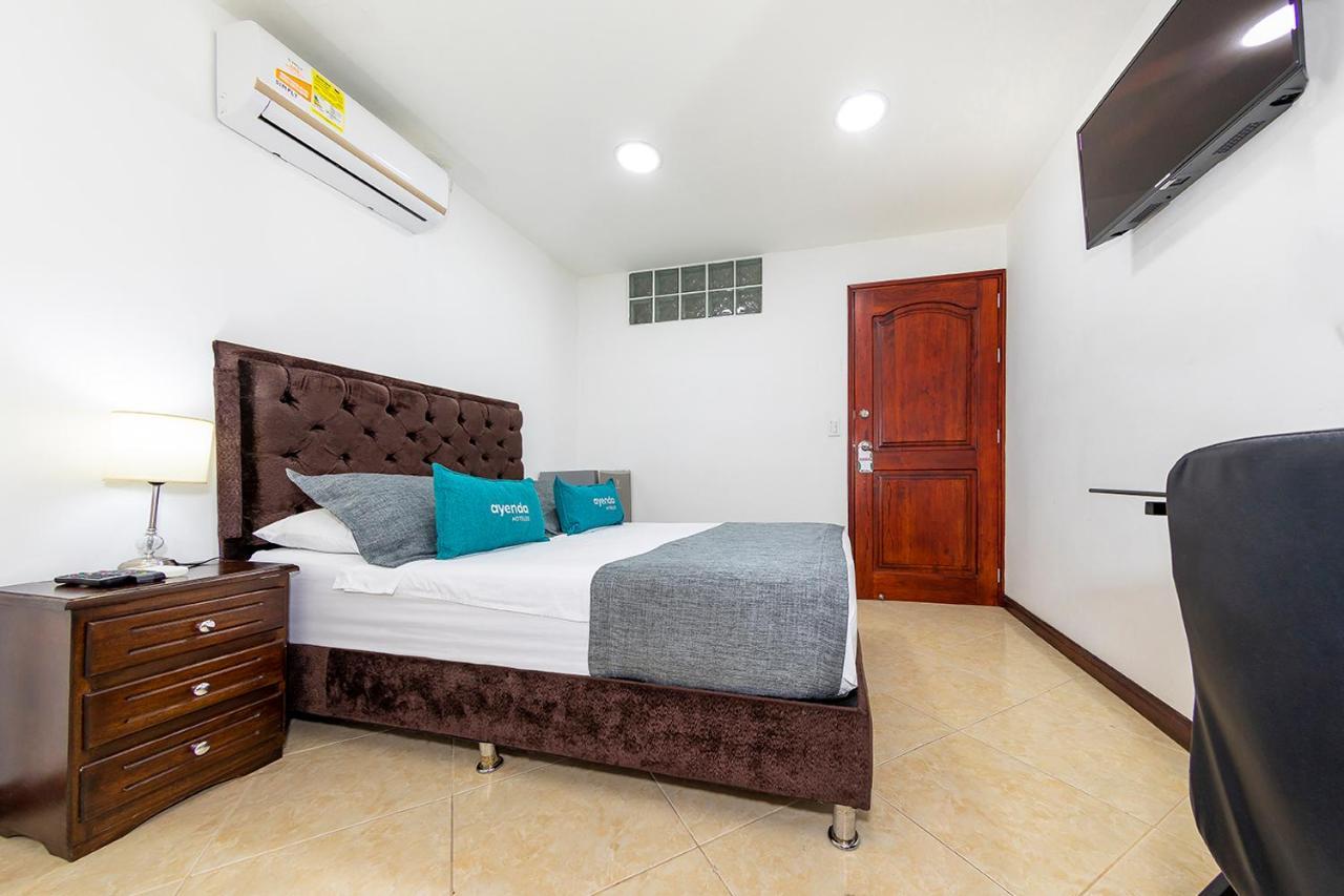 Hotel Ayenda Palo Alto Μεντεγίν Εξωτερικό φωτογραφία