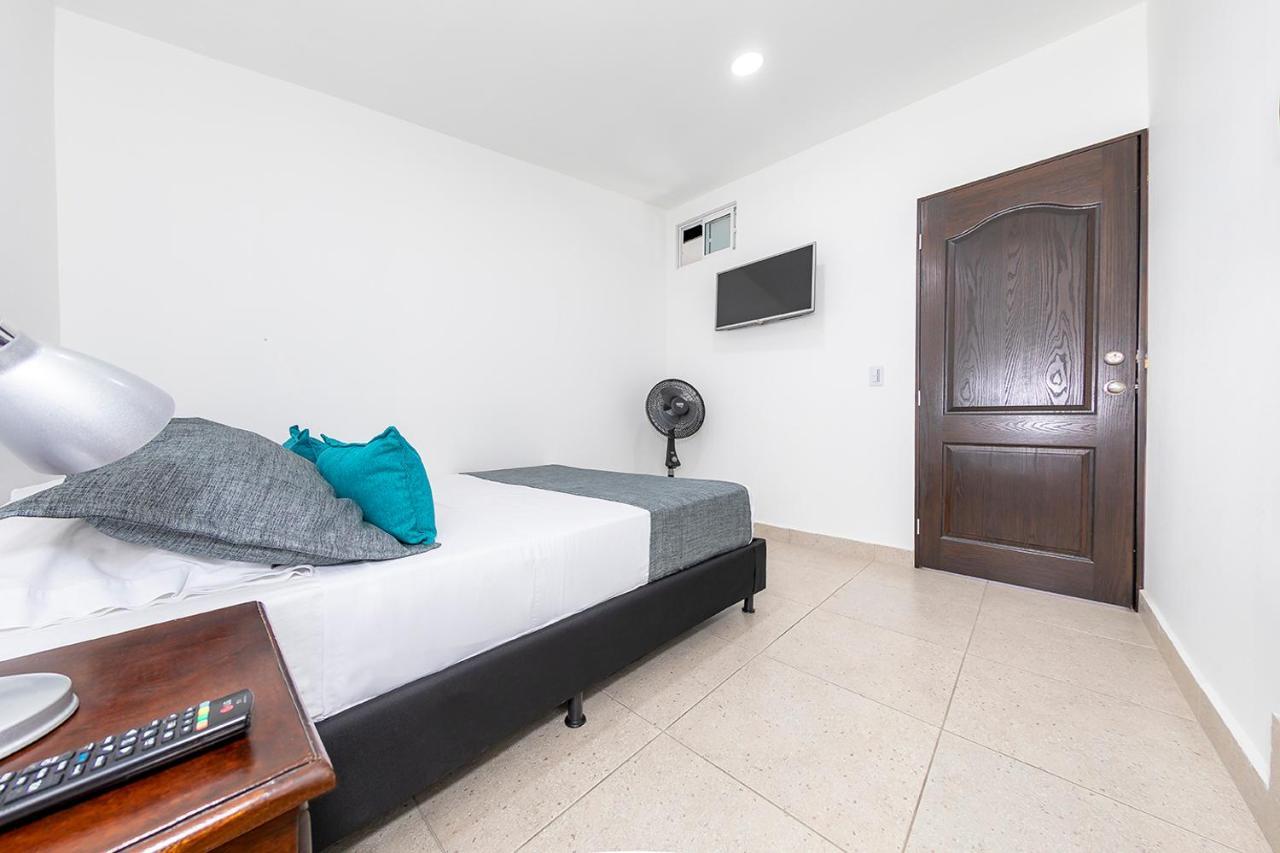 Hotel Ayenda Palo Alto Μεντεγίν Εξωτερικό φωτογραφία